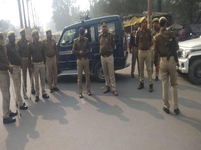 पाबंदियों में खेल, गोरखपुर पुलिस को भी खतरनाक